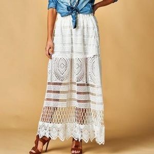 White Lace maxi skirt Size Small NWOT